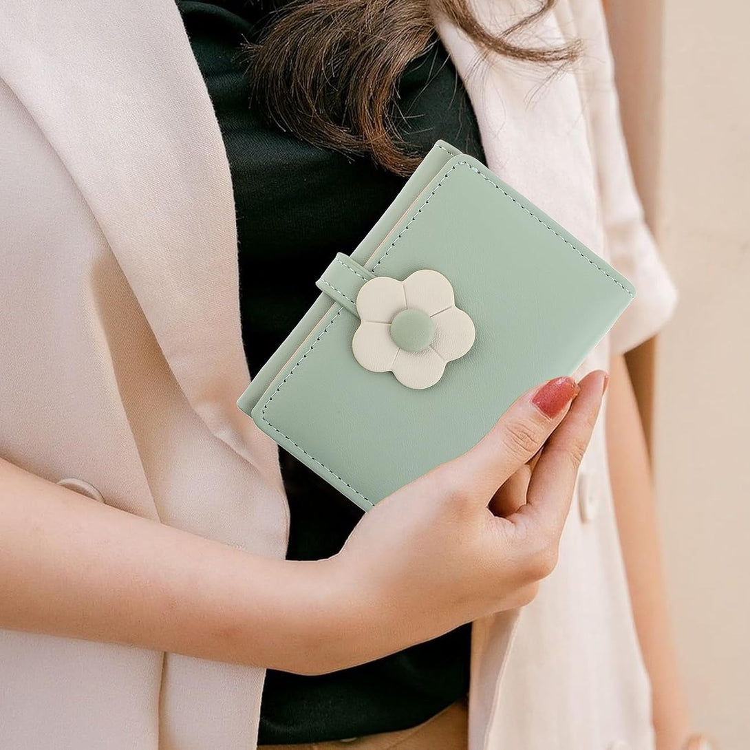 Lusofie Cute Wallet for Teen Girl PU Leather Trifold Small Wallet Cash Pocket Flowers Print Card Holder Coin Purse with ID Window for Girls Women