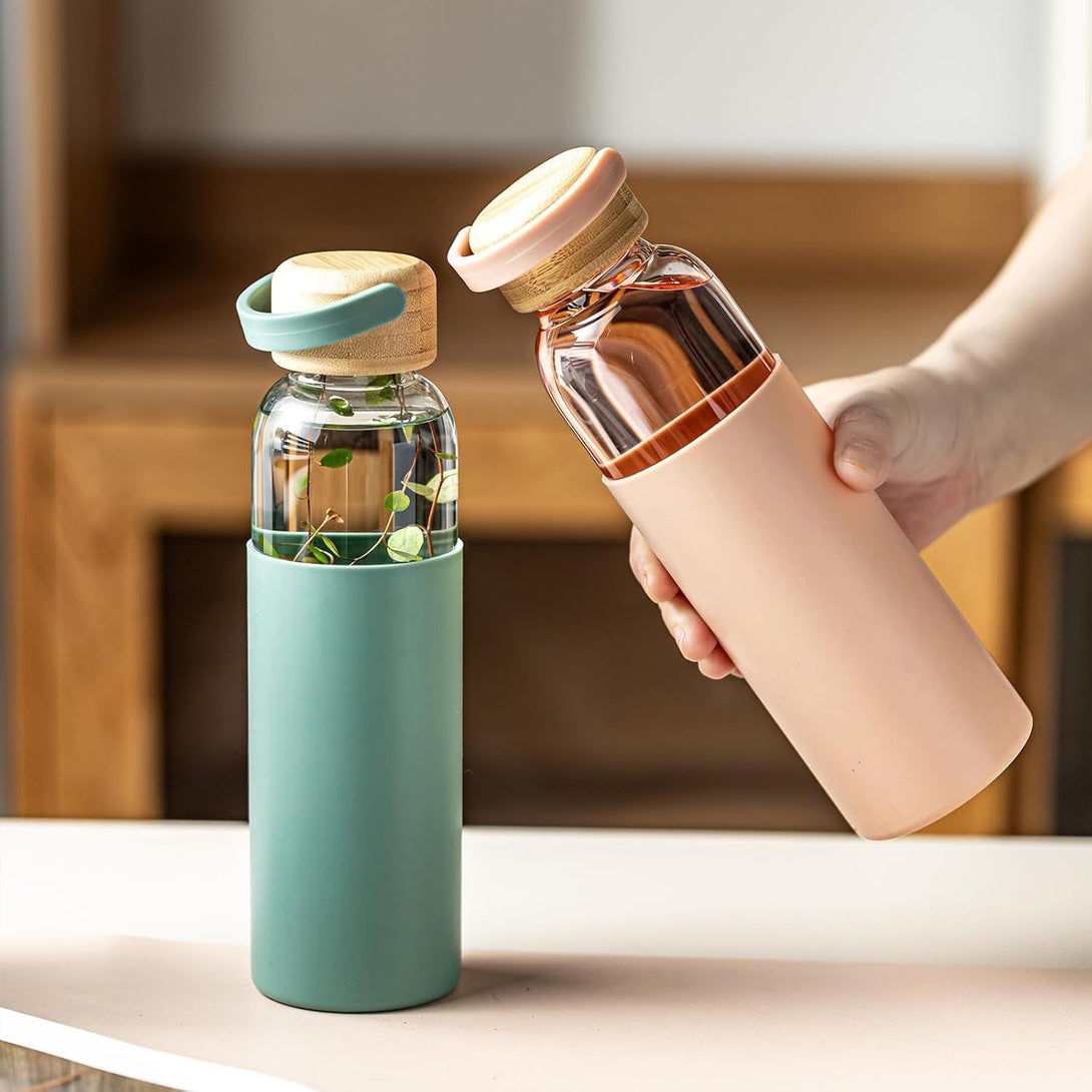 21Oz Borosilicate Glass Water Bottle with Non-Slip Sleeve & Leak-Proof Lid-Reusable Drink Bottle for Office,Travel,Gym,Hiking-Bpa Free,Ideal Gift for Home,Car & Fitness Enthusiasts (Green)