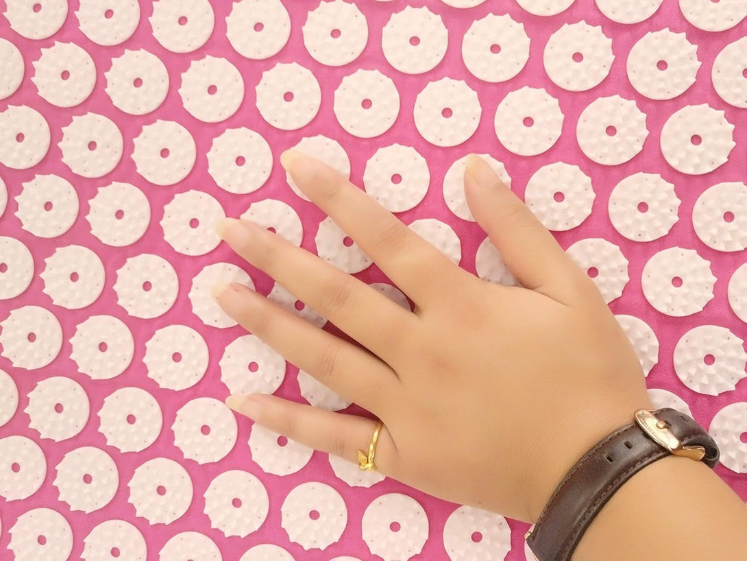 Acupressure Mat and Pillow Set for Back/Neck Pain, Acupuncture Products to Relieve Muscle Fatigue, Improve Insomnia for Sedentary People, Acupuncture Eases Stress, Massage Mat, Green