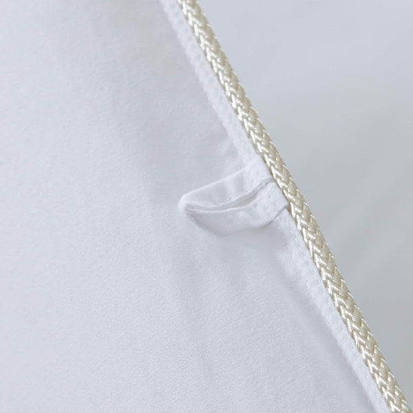Luxurious All-Season Goose down Feather Fiber Comforter Queen Size Duvet Insert, Premium White Solid Plain Design, Premium Baffle Box, 100%