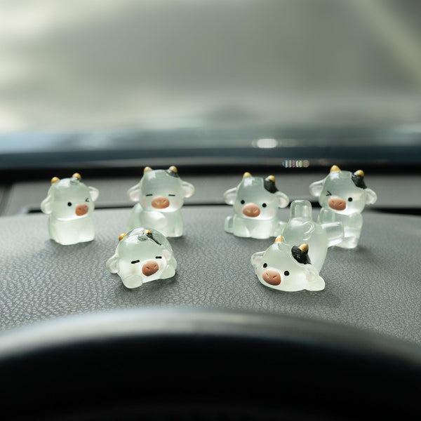 Luminous Cow Car Dashboard Decor, 6PCS Cute Cow Dash Decorations, Rear View Mirror Ornament, Interior Accessories