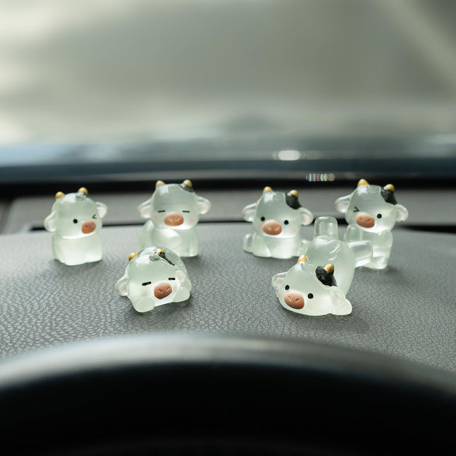 Luminous Cow Car Dashboard Decor, 6PCS Cute Cow Dash Decorations, Rear View Mirror Ornament, Interior Accessories