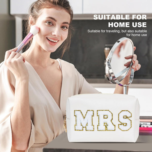Bride Gifts MRS Patch Travel Makeup Bag Varsity Letter Cosmetic Toiletry Bag Letter Patches White Makeup PU Bag Bride Clutch Purse Waterproof