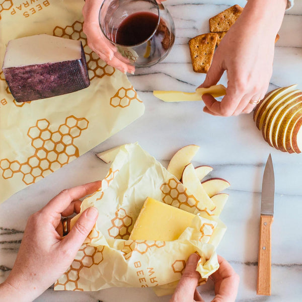 Bee'S Wrap Beeswax Wraps for Food - Honeycomb Large 3 Pack Made in USA Reusable & Organic Food Wraps, Sandwich Wrap & Bowl Covers - Eco-Friendly