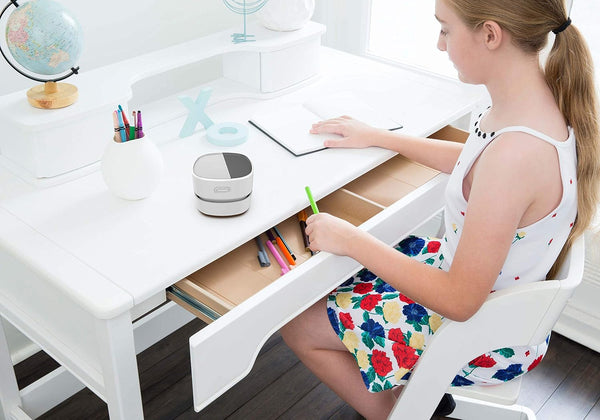 ODISTAR Desktop Vacuum Cleaner, Mini Table Dust Sweeper Energy Saving,High Endurance up to 90 Mins,Cordless&360º Rotatable Design for Keyboard/Home/School/Office(White AA Battery)