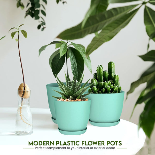 Utopia Home - Plant Pots Indoor with Drainage - 7/6.6/6/5.3/4.8 Inches Home Decor Flower Pots for Indoor Planter - Pack of 5 Plastic Planters for