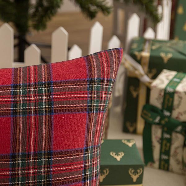 AQOTHES Pack of 2 Christmas Plaid Decorative Throw Pillow Covers Scottish Tartan Cushion Case for Farmhouse Home Holiday Decor Red and Green, 18 X
