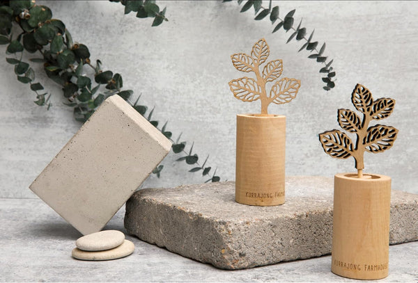 Kurrajong Farmhouse Essential Oil Diffuser | Flower Diffuser | Wooden Reed Diffuser Stick | 6" Small Reed Diffuser | Aromatherapy Oil Diffuser