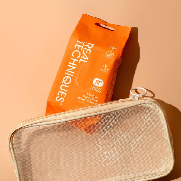 Real Techniques Miracle Quick Dry Brush Wipes, Remove Product Build-Up, Easily Switch Colors, Fast Drying, Convenient Makeup Brush Cleaner,