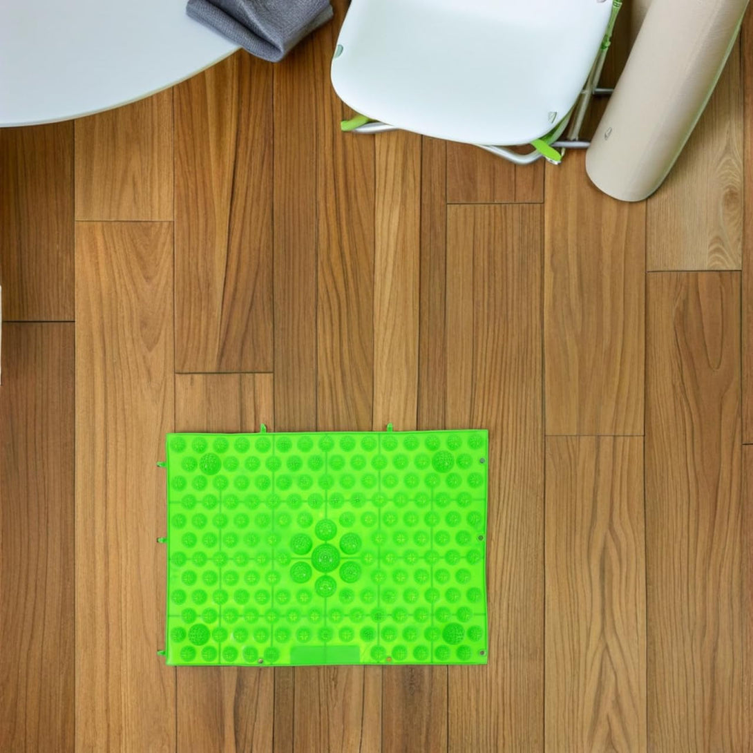 Foot Massage Acupressure Mat High Elasticity TPE Foot Massage Plate for Blood Circulation and Relief Portable for Office Workers and Seniors Green