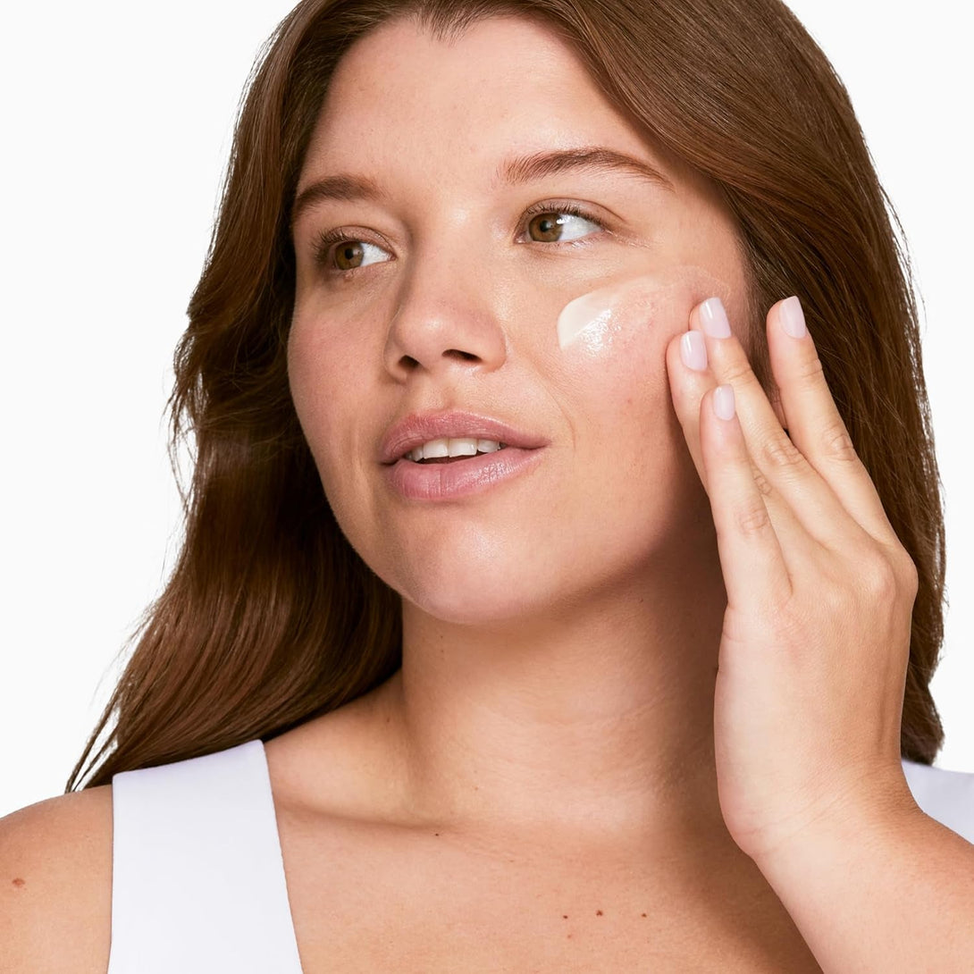 Clinique 3-Step Dramatically Different Daily Moisturizing Lotion+ for Dry to Dry Combination Skin Types