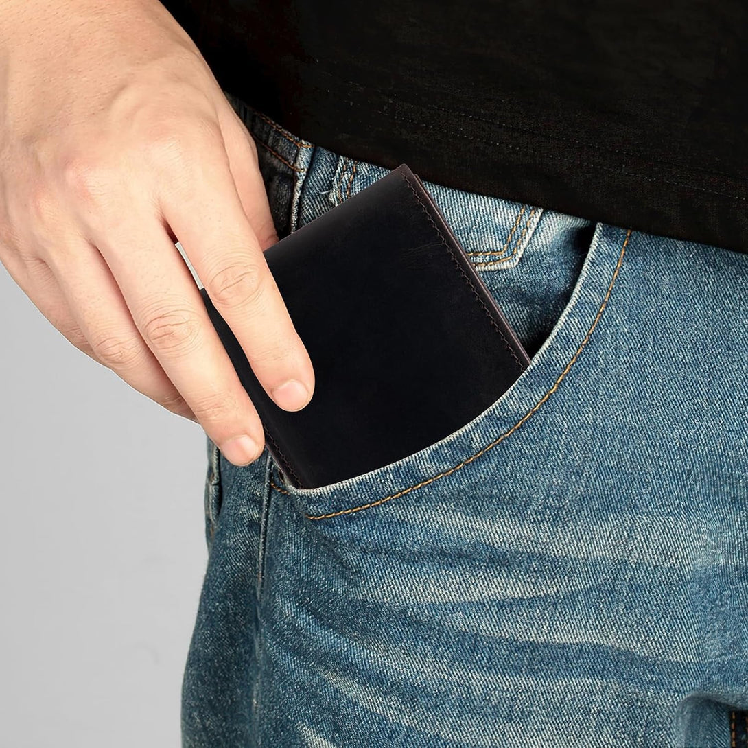 Mens Bifold Crazy Horse Leather Wallet, Slim Minimalist RFID Blocking Genuine Leather Wallet for Men with ID Window and 8 Cards Slot（Dark Brown）