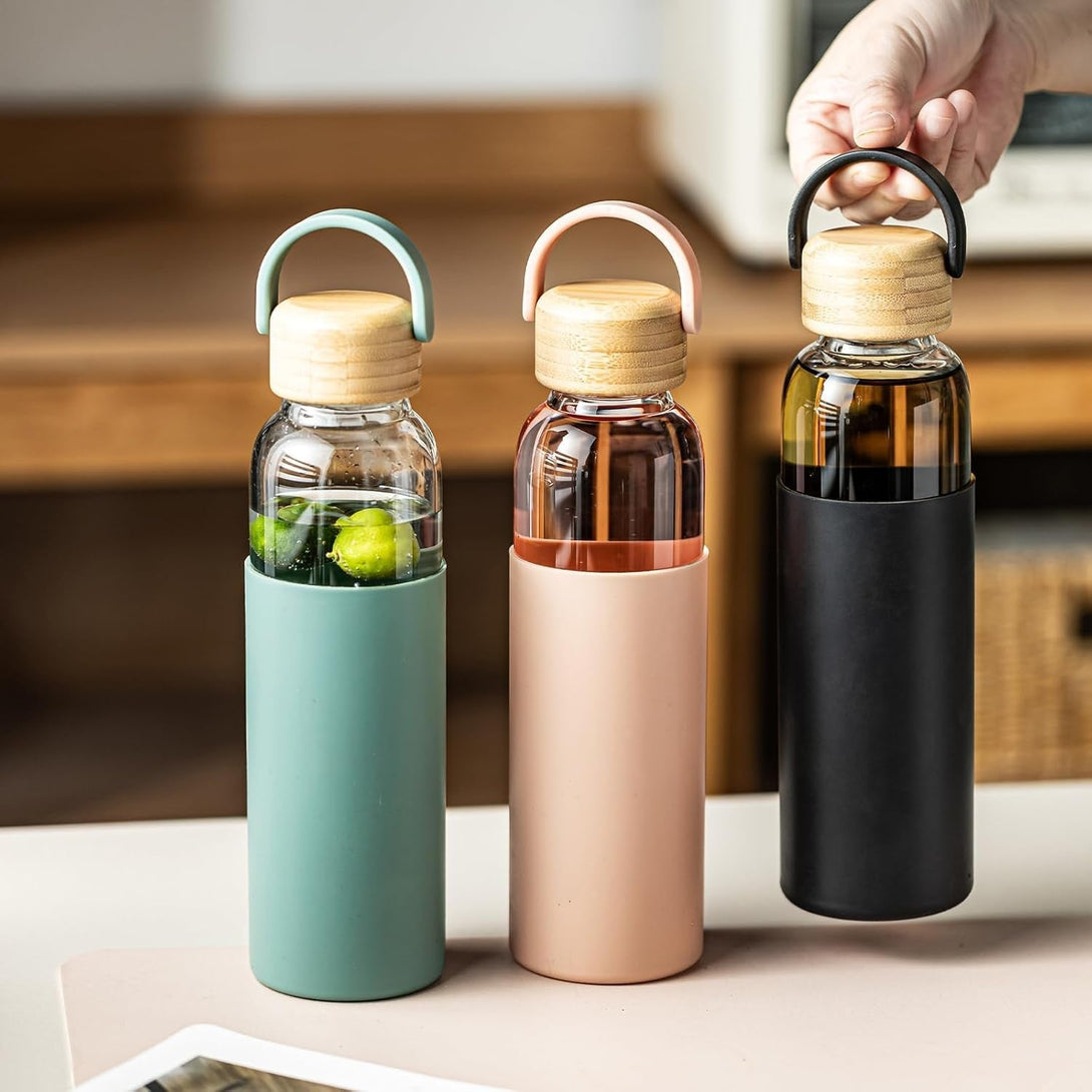 21Oz Borosilicate Glass Water Bottle with Non-Slip Sleeve & Leak-Proof Lid-Reusable Drink Bottle for Office,Travel,Gym,Hiking-Bpa Free,Ideal Gift for Home,Car & Fitness Enthusiasts (Green)